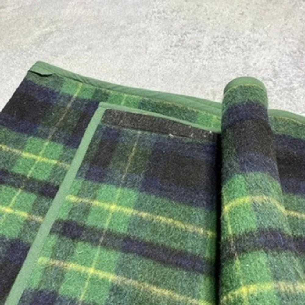 NorSari Wrap Skirt Medium Green Made in USA Wool Blend Heather Wearable Blanket